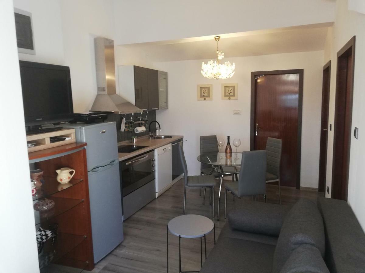 Penelope Apartment